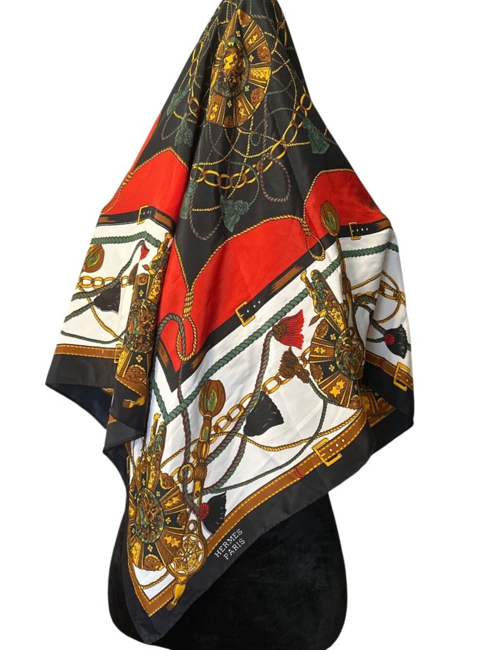 Hermès Paris 100% Silk Scarf With Chain & Tassel Design In Red Black & Gold Tone - Picture 3 of 6